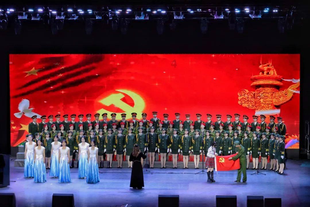 江原道冬青奥会，龙江小将杨婧茹为中国代表团夺得首金