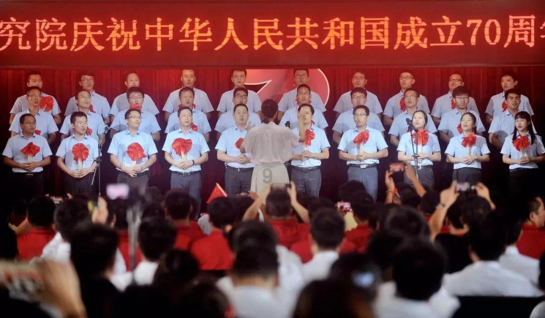 南京初二被停课一周怎么办？